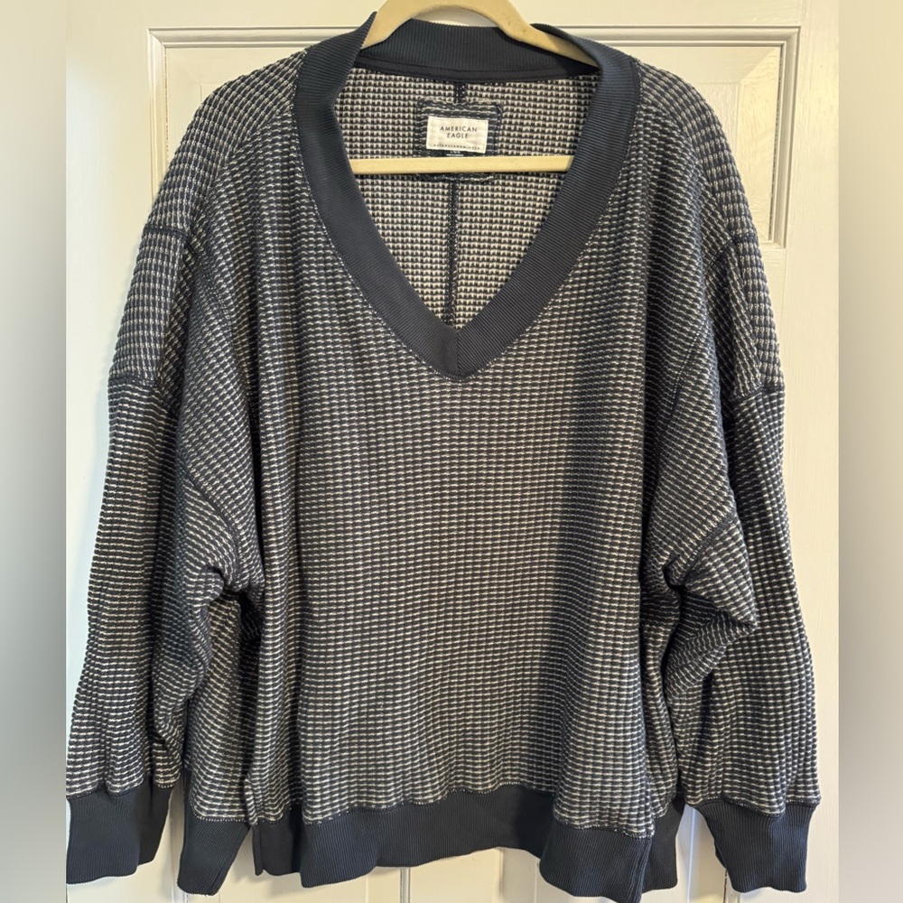 AE Navy V-Neck Sweater